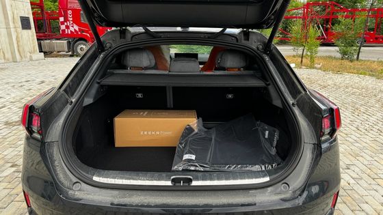 Tipo di carrozzeria chiusa Zeekr 001 You Versione 100kwh Auto nera con certificazione HACCP