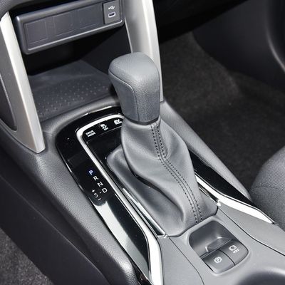Toyota Corolla Cross 2024 2.0L ibrida elettrica intelligente con doppio motore Pioneer Edition
