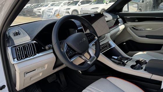 2023 EV Byd E2 Edizione di lusso Auto elettrica pura Usata / Tipo di carrozzeria chiusa Edizione bianca