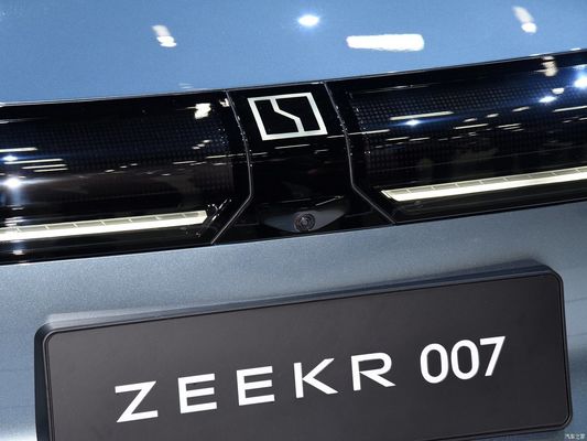 2024 Geely Zeekr 007 Veicoli elettrici con motore elettrico puro P0000155