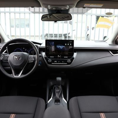 Tipo di energia ibrida Toyota Levin Smart Electric Car 1.8L Luxury Edition EV Due motori
