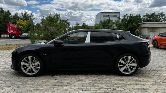 Sistema di sterzo sinistro e frenatura elettromagnetica per il 2023 Zeekr 001 You versione 100kwh
