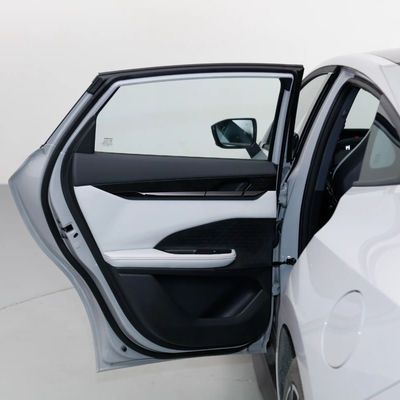 Sistema di frenatura elettromagnetica per una guida sicura in Changan Qiyuan A06 Energy Electric Car