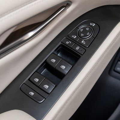 EV Car 2024 Byd Qin L Dm-I 120km Eccellenza Edizione Personalizzazione Personalizzabile 1.5L 101PS