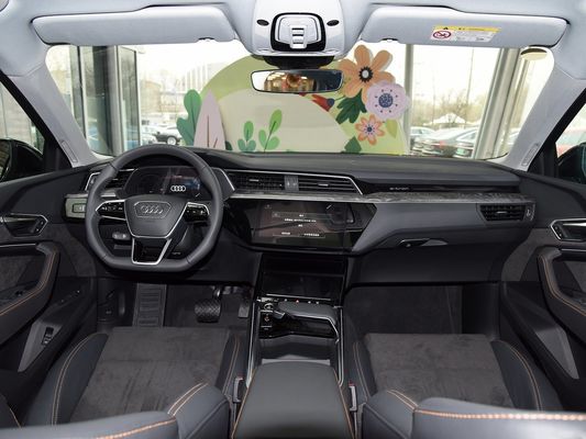 Audi E-Tron 2021 50 Quattro SUV elettrico utilizzato con sistema di frenata elettromagnetico
