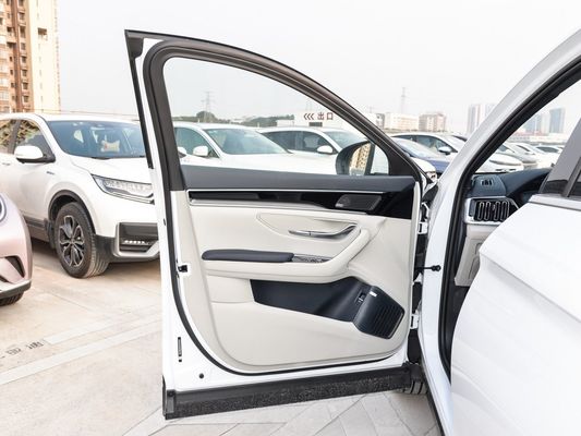 Plus SUV EV 605 Glory Version con FWD Drive e cilindrata 1600-2500cc