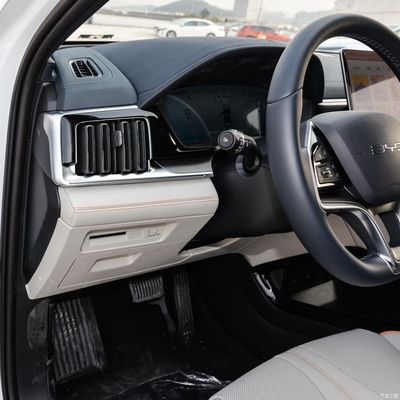 Byd Song Plus 605km Champion Flagship Version Auto elettrica a sterzo sinistro 2024 SUV