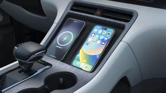 BAW Stone 01 Edizione Comfort a 6 posti con doppio motore a trazione integrale