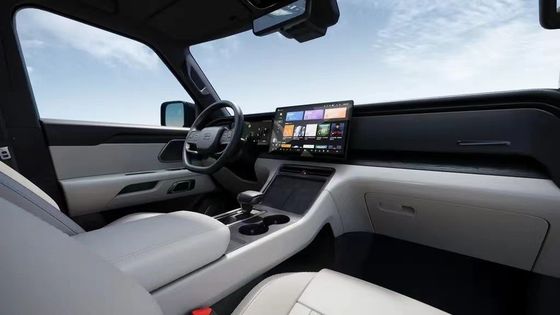 BAW Stone 01 Edizione Comfort a 6 posti con doppio motore a trazione integrale