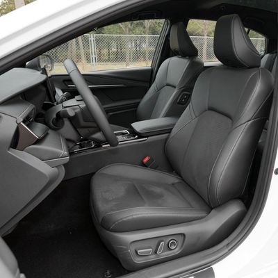 2024 Camry 2.0hxs Sports Plus Edition con doppio motore a sterzo sinistro