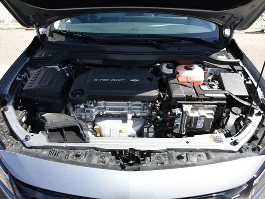 2023 Chevrolet Monza Sedan a doppia frizione con cambio automatico e sistema di frenata Epb
