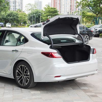 2024 Toyota Camry 2.5hq Dualengine Versione di punta Ibrida energetica a doppio motore