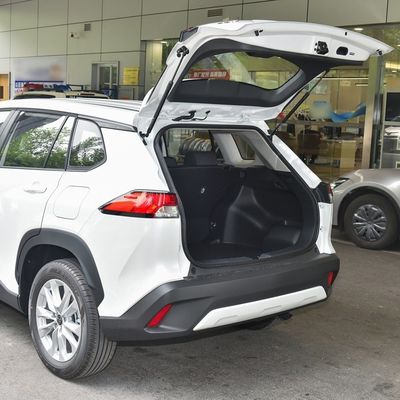 SUV compatto ibrido elettrico intelligente con doppio motore Toyota Corolla Cross 2.0L del 2024