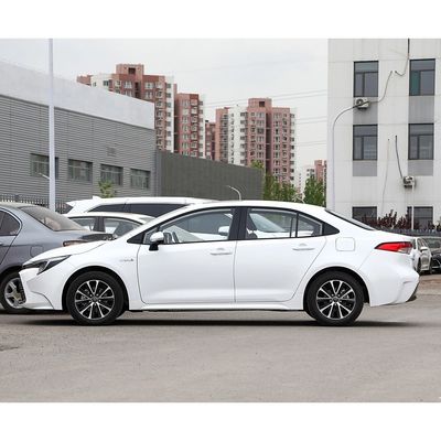Potenza massima 101kw Hybrid di lusso 1.8L Toyota Levin Smart Electric Car EV Due motori
