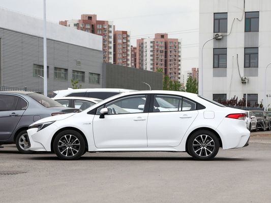 Levin 2023 Smart Electric Hybrid 1.8L Car per 5 posti Tipo di carrozzeria chiuso e conveniente