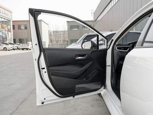 Toyota Corolla 2021 TNGA CVT Elite Edition Spaziosa e comoda auto a benzina