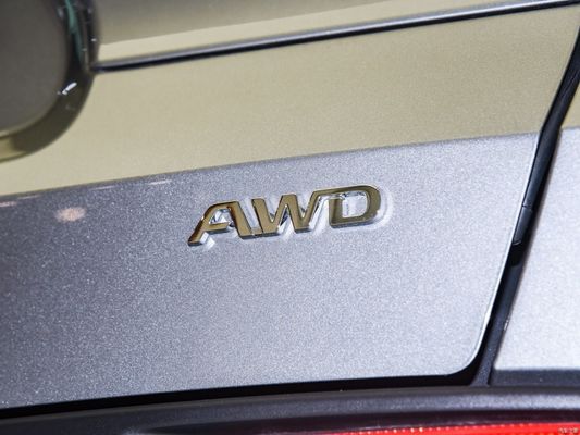 2023 Toyota Bz4X X-Mode Awd Ultra Edition SUV EV con sospensione indipendente Mcpherson
