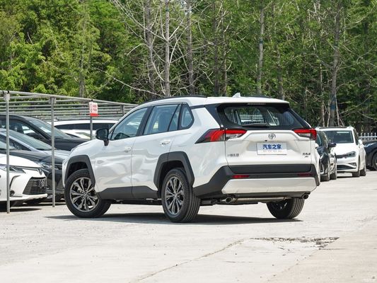 Richiesta personalizzata 2023 Toyota RAV4 SUV 2.0L CVT 4WD Adventure Plus con 5 posti