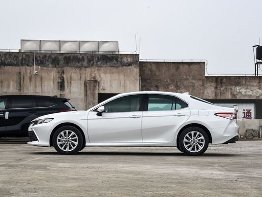 Edizione deluxe 2023 da 2,5 g con cambio Tiptronic e tipo di carburante a benzina
