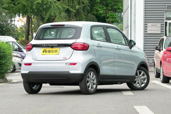 2022 White Jade Edition Leapmotor T03 con 5 posti 5050x1902x1509