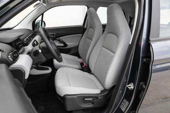 Leapmotor T03 403 Smart Edition Auto 200kw 5 posti Trasporto sostenibile