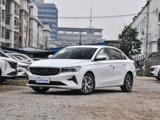 Geely Emgrand 2023 4th Champion Edition 1.5L CVT Luxury Gasoline Car con sterzo sinistro