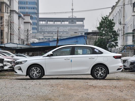 Geely Emgrand 2023 4th Champion Edition 1.5L CVT Luxury Gasoline Car con sterzo sinistro