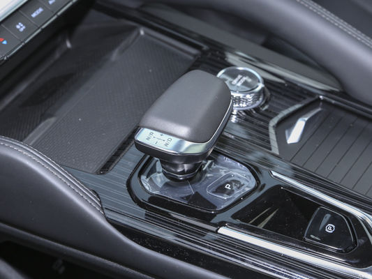 Personalizzazione 2023 Geely Xingyuel 2.0td High Power Automatic Fwd Flagship SUV Edition