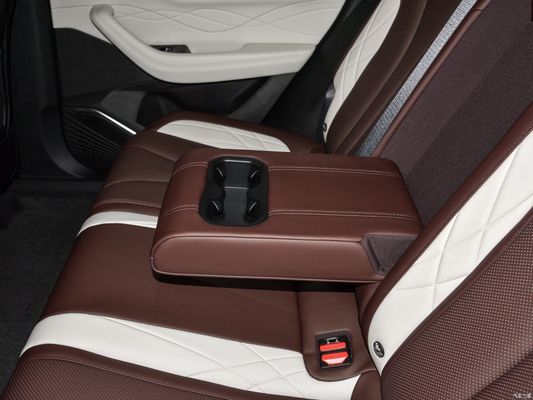 SUV Geely Monjaro Xingyue L 2.0td Auto 4WD Versione di punta Auto a benzina con guida a quattro ruote