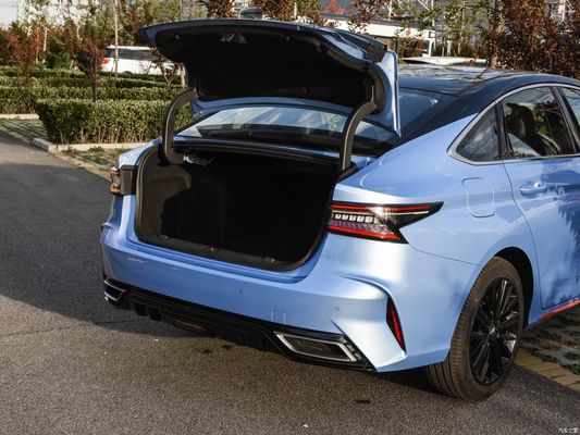 Chery Arrizo 8 auto a benzina DCT con 5 posti e servizio post-vendita online / locale