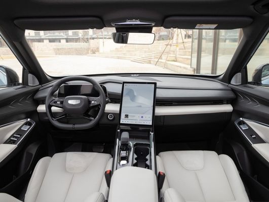 Fuel Geely Boyue/Atlas Cool 1.5td Intelligent SUV 5 posti 0km Auto usate in vendita