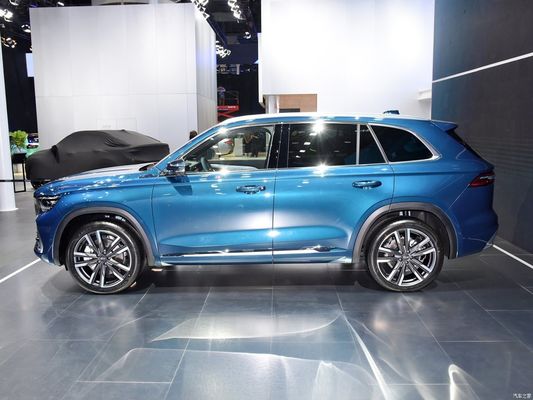 SUV a quattro ruote motrici a benzina 2.0td Power con personalizzazione e richiesta personalizzata
