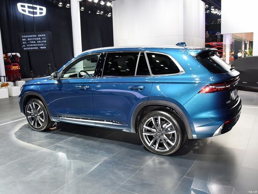 SUV a quattro ruote motrici a benzina 2.0td Power con personalizzazione e richiesta personalizzata