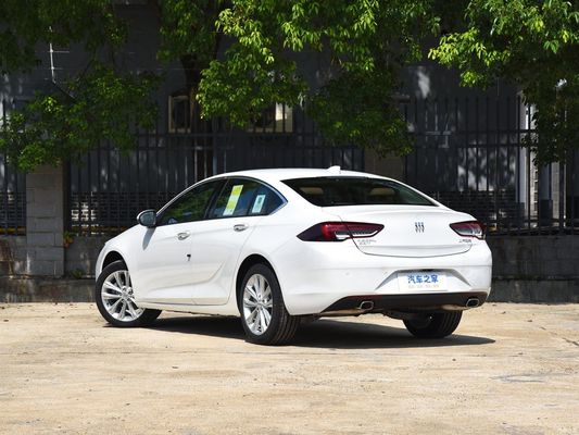 Buick Regal 2024 28t Indulge Versione Automobile a benzina con sistema di frenatura Epb e Benefit
