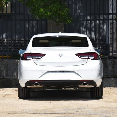 Sedana a benzina Buick Regal 2024 28t Edizione esclusiva con servizio post-vendita online