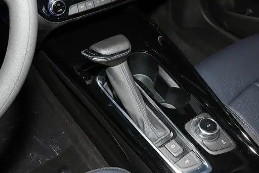 Tipo di carrozzeria chiusa Buick Velite Blu 6 Comfort Edition 430km 5 posti e più per le esigenze