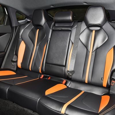 Sistema di frenatura elettromagnetico per auto a benzina Changan Uni-V da 1,5 t a 5 posti e trazione FWD
