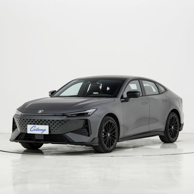 Direzione sinistra Changan Uni-V 1.5t Uni V Autoveicolo a benzina 5 posti Direzione sinistra