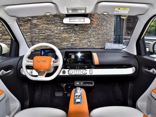 Compatta piccola EV Mini Electric Car Mini Car Seats 4 Changan Lumin 2023 155km/301km
