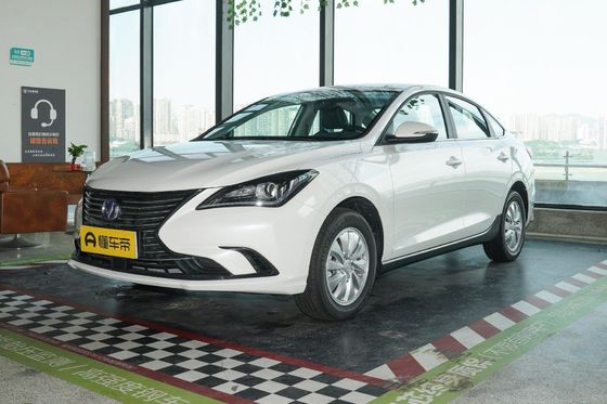 Changan Eado Car EV460 Veicolo elettrico EV con batteria LiFePO4 e 4 sedili