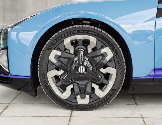 494kw sospensione posteriore forma cinque collegamento sospensione indipendente 2023 Hiphi Z 4 posti auto elettrica SUV
