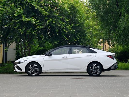 Hyundai Elantra 2023 1.5L CVT Top Flagship Edition Disposizione 1000-1600CC