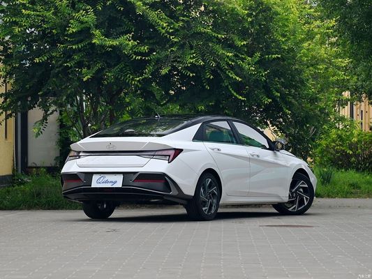 Hyundai Elantra 2023 1.5L CVT Top Flagship Edition Disposizione 1000-1600CC