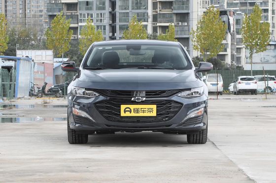 Chevrolet Malibu XL 2022 Redline 550t Rui Zhi Edition con volante sinistro 4933x1854x1473