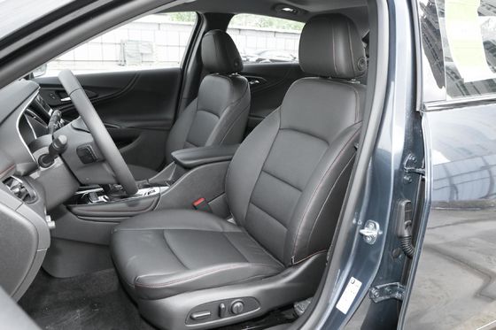 Chevrolet Malibu XL 2022 Redline 550t Rui Zhi Edition con volante sinistro 4933x1854x1473