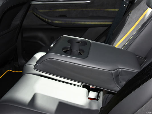 Chery Tiggo8 ridisegnato 1.5TCI DCT Move versione 5 posti auto a benzina per il vostro beneficio