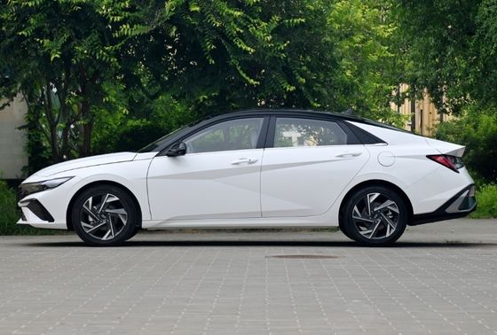 2023 Hyundai Elantra 1.5L CVT berlina sterzo sinistro e sospensione indipendente Mcpherson