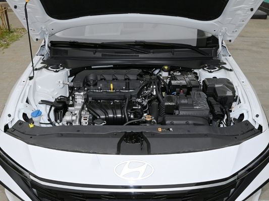 2023 Hyundai Elantra 1.5L CVT berlina sterzo sinistro e sospensione indipendente Mcpherson