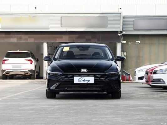 Hyundai Elantra 2023 1.5L CVT Lux Edition Veicolo a benzina e cilindrata 1000-1600CC