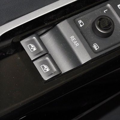 ID6 Pure /PRO/Lite PRO Edititon Auto elettrica/SUV con sistema di frenatura elettromagnetico